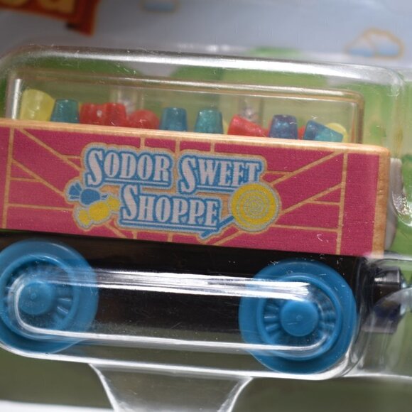 Thomas & Friends Real Wood Candy Cars Sodor Sweet Shoppe CARAMEL N GUMDROP 2018 - Picture 8 of 13